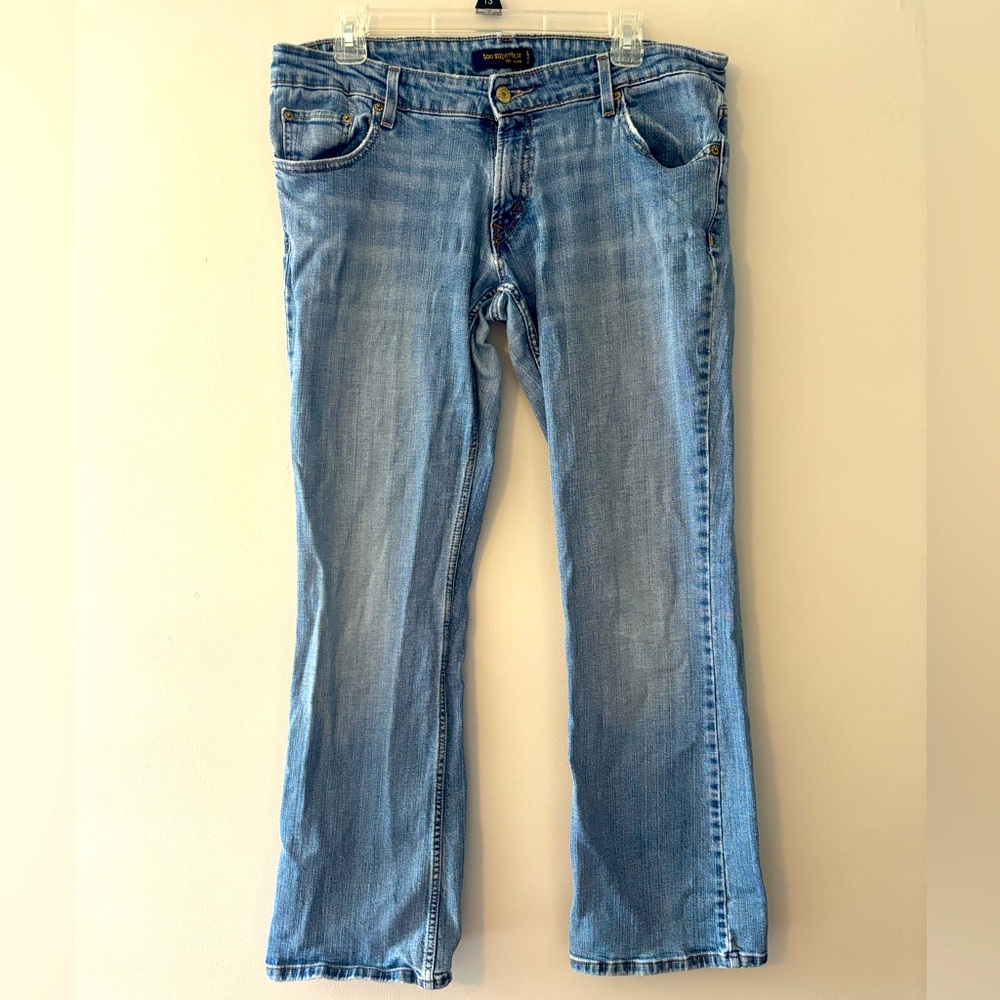 Levi’s too superlow 524 jeans